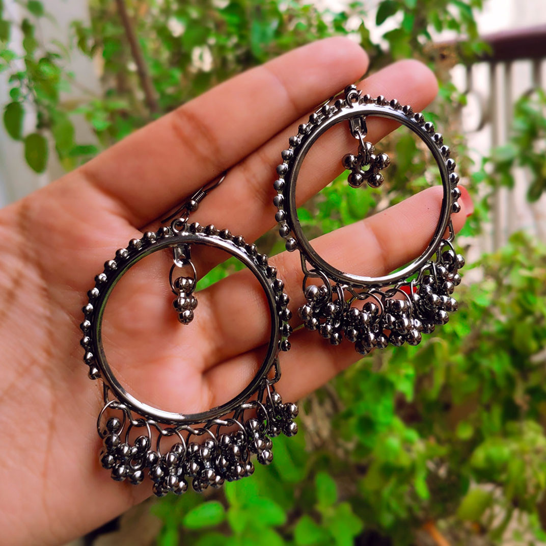 Obsidian Petal Drops