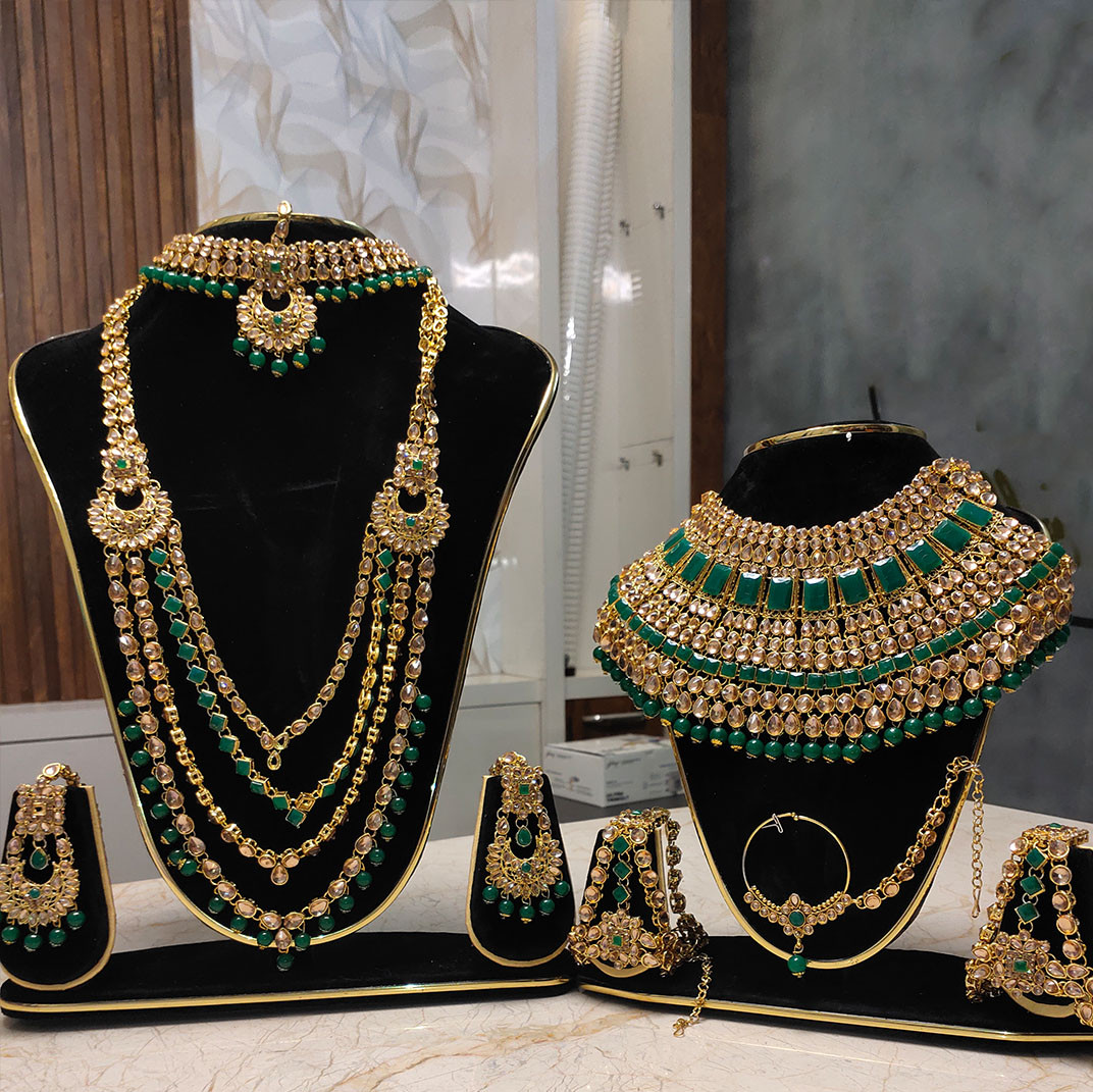 Royal Emerald Green Kundan Bridal Jewellery Set – Gold Finish Wedding Collection