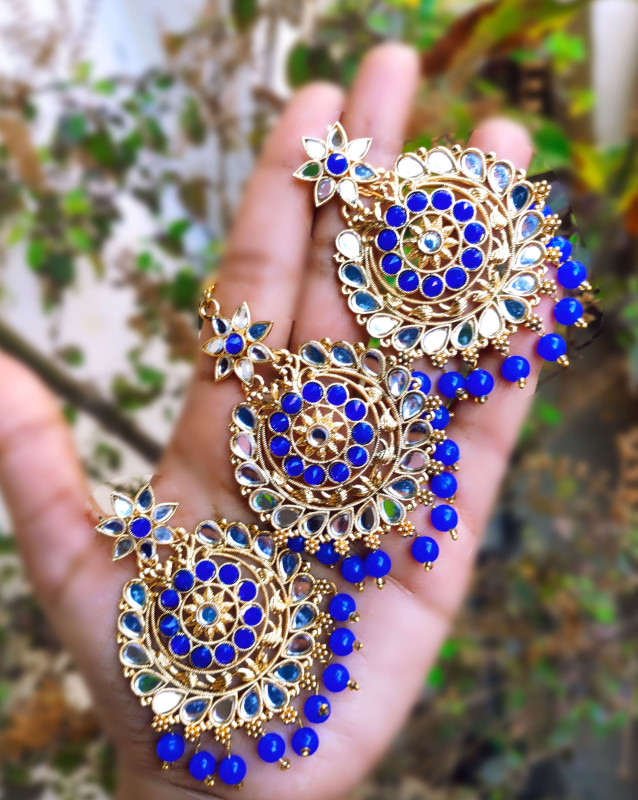 Blue mirror earrings with maangtika set